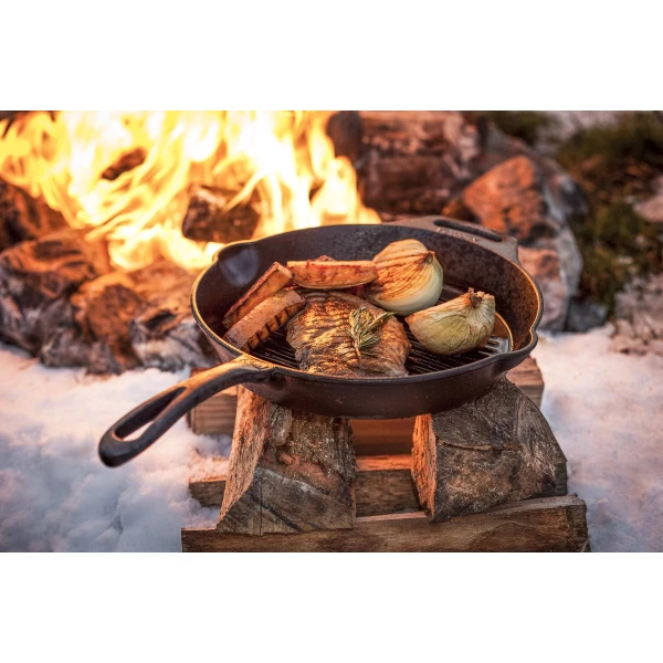 Petromax Grill-Feuerpfanne mit Stiel  (4250435730737)
