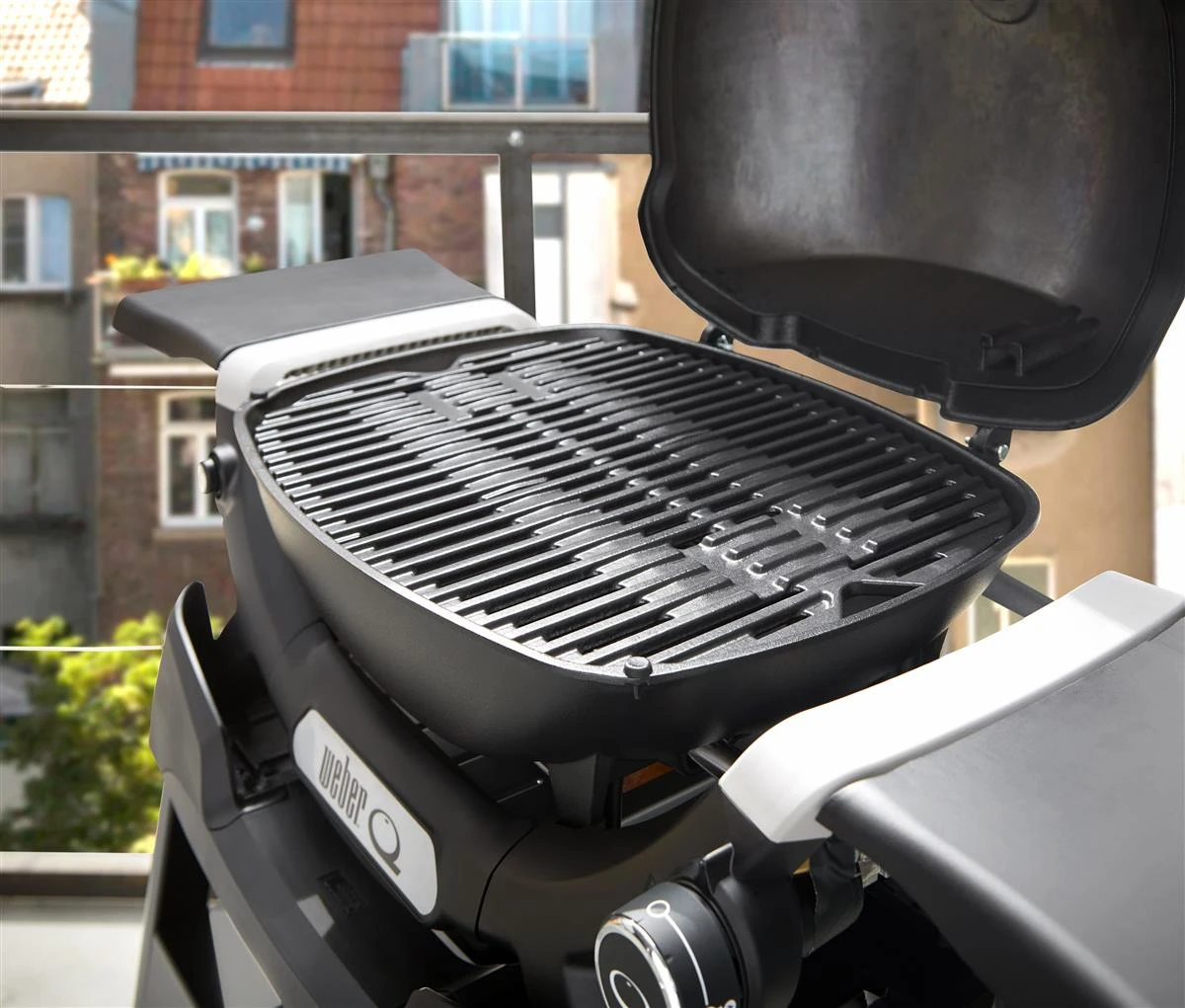 Weber Weber Q1200N Gasgrill mit Stand Black (077924895319)