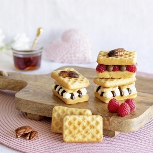 Städter Backform Mini-Waffel 38 x 26 cm we love baking (4018598661851)
