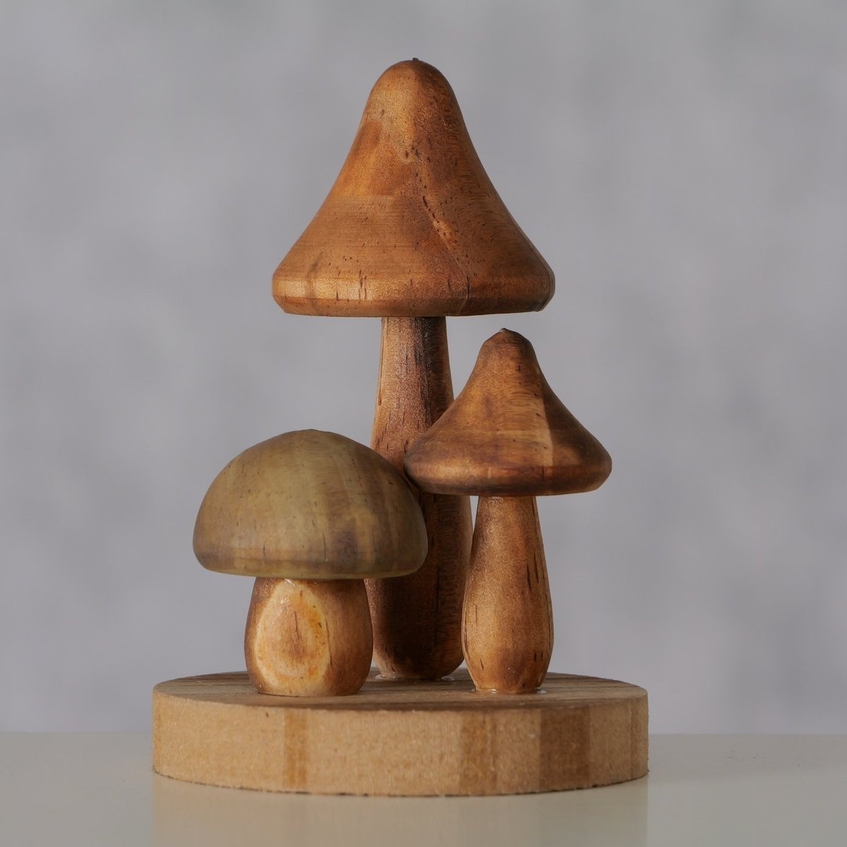 Boltze Dekoaufsteller Pilzano, Pilz, mit Stand, H 8,50 cm braun-Monterey Kiefer (Pinus Radiata) (4066076750429)